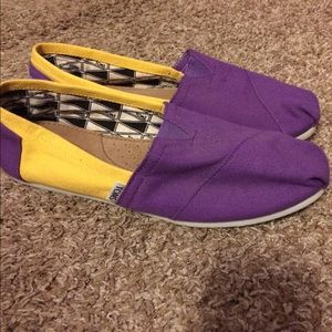 Toms Women’s Size 9